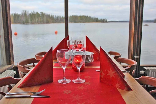 Fantastisk utsikt över Norrlandskustens orörda skärgård.